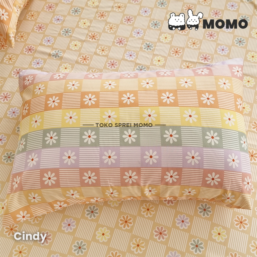 MOMO#2 Sarung Bantal / Guling Motif Bunga