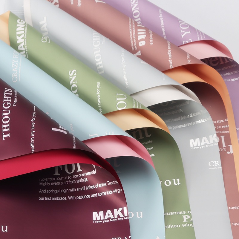 

Kertas Buket Bunga Flower Wrapping Bicolor Dua Warna Motif Full Tulisan Paper Bouquet Florist KB6082