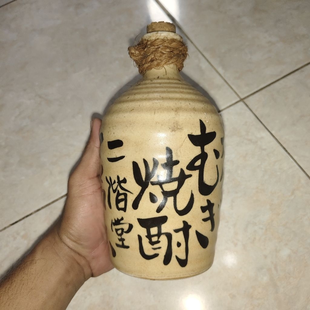peninggalan mbah botol keramik jadul antik