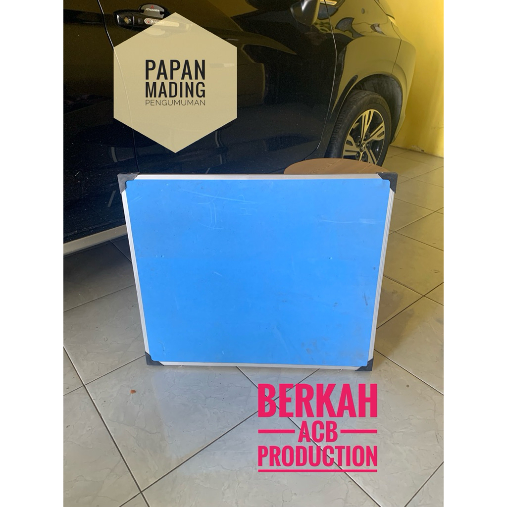 

Papan Mading Pengumuman / Papan Pengumuman Tempel