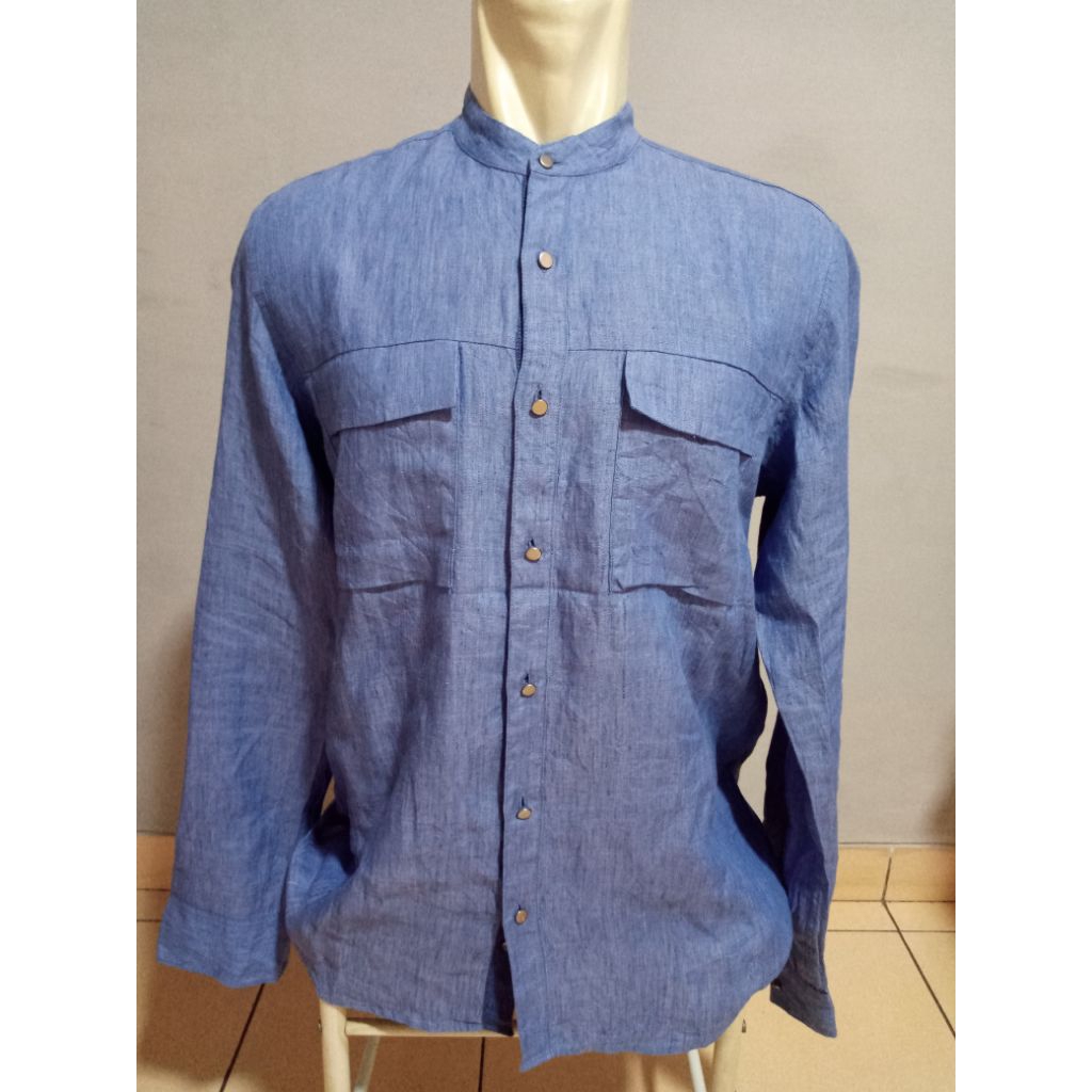 TURUN HARGAKemeja biru linen/kemeja linen kerah mandarin/linen top/blue top/kemeja casual/kemeja kla