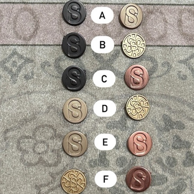 Round Signature Brooch Buttonscarves