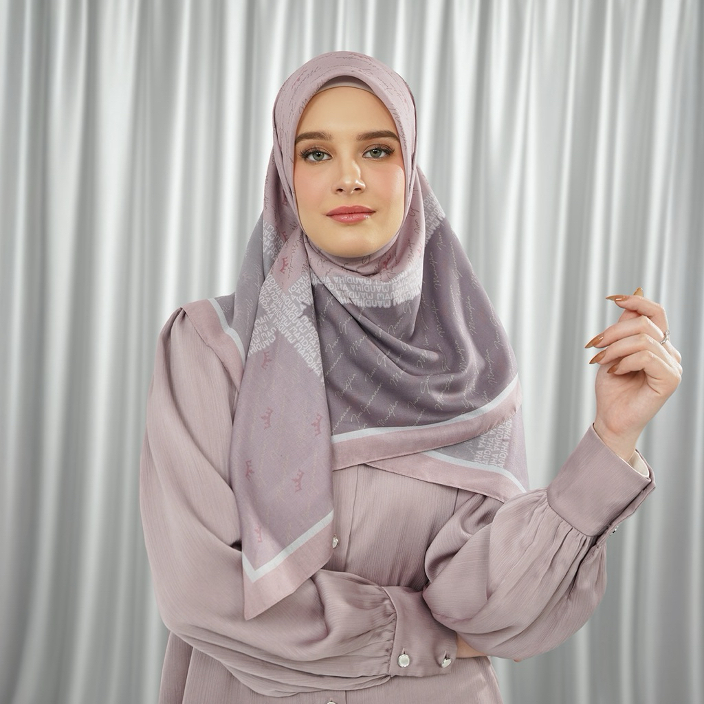 IRISH MAUVE SCARF | OFFICIAL HIJAB MANDJHA IVAN GUNAWAN