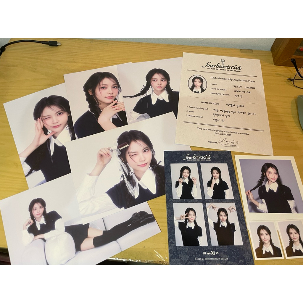 

(WTS READY STOCK) Preloved Official Postcard Set Four Hearts Club Carmen Hearts2Hearts