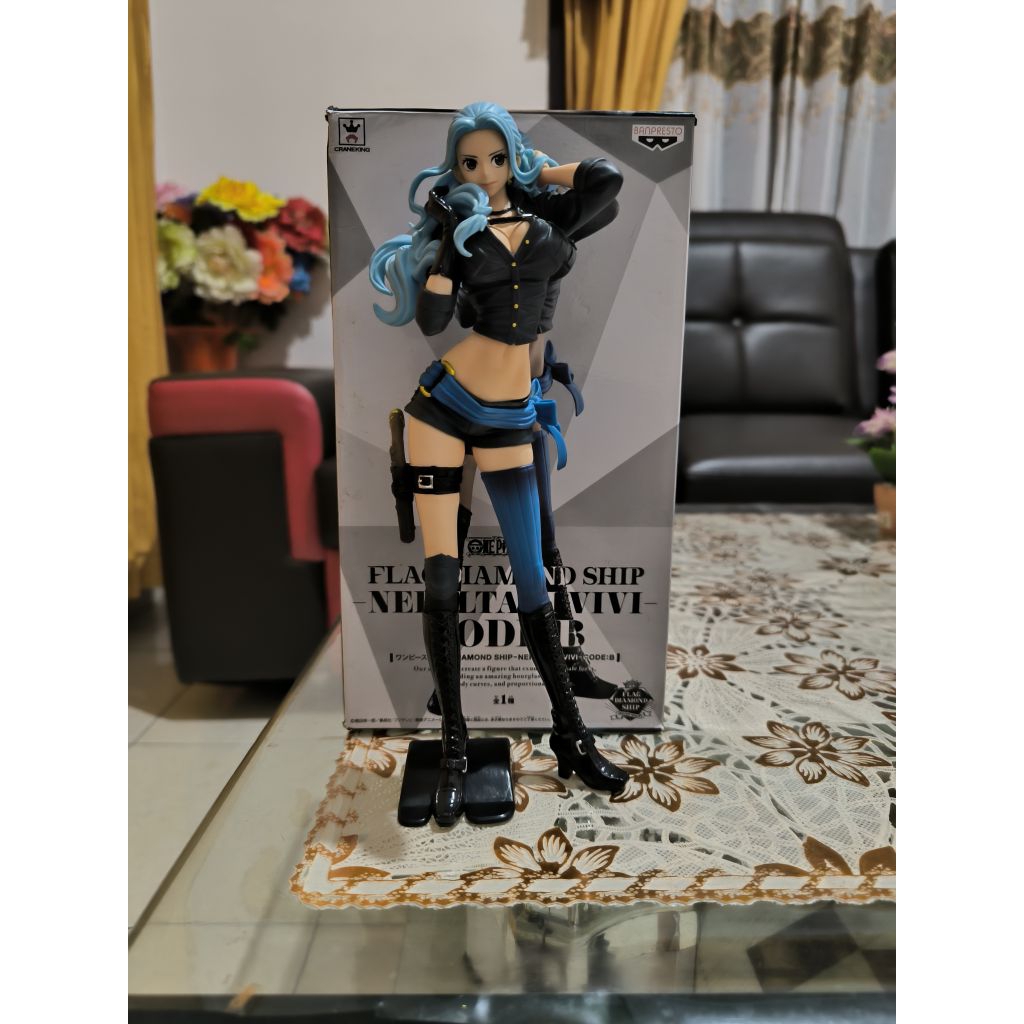 Nefertari Vivi Flag Diamond Ship One Piece Original Figure