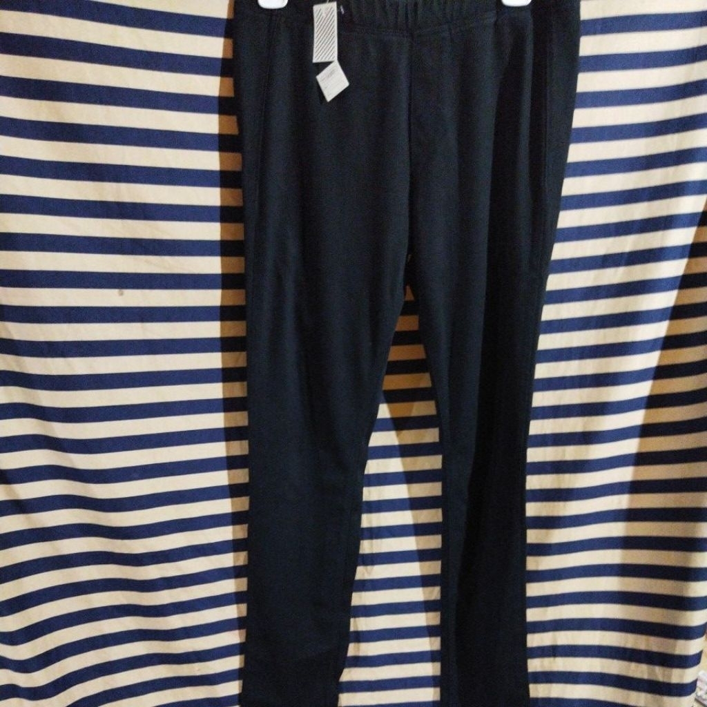 legging uniqlo hitam sze L