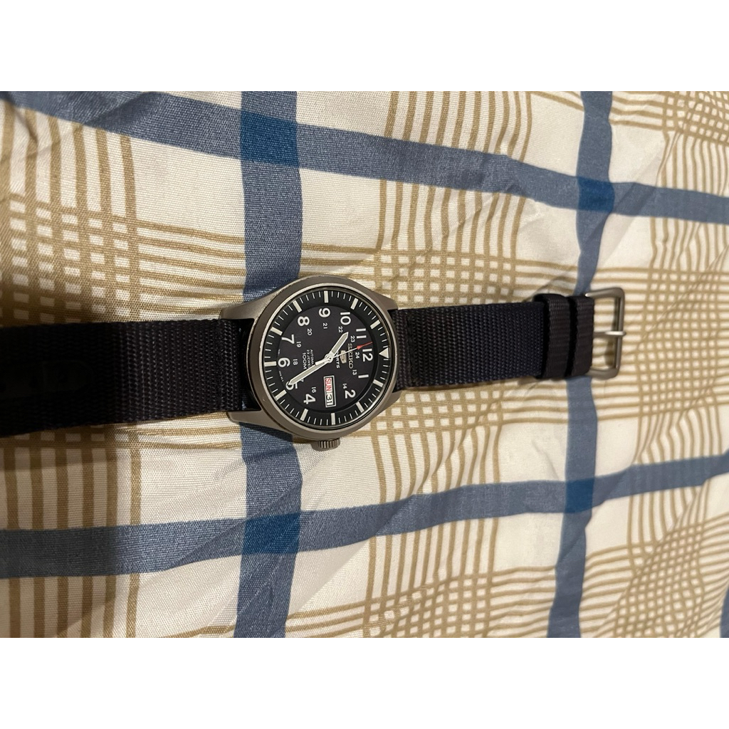 Seiko Sport 5 SNZG15K1