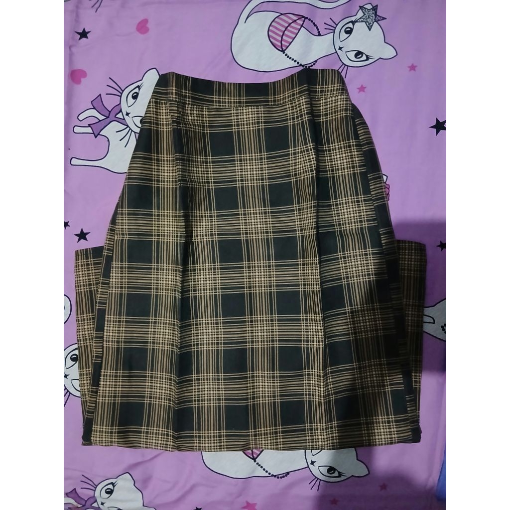 Rok Span Kotak-Kotak