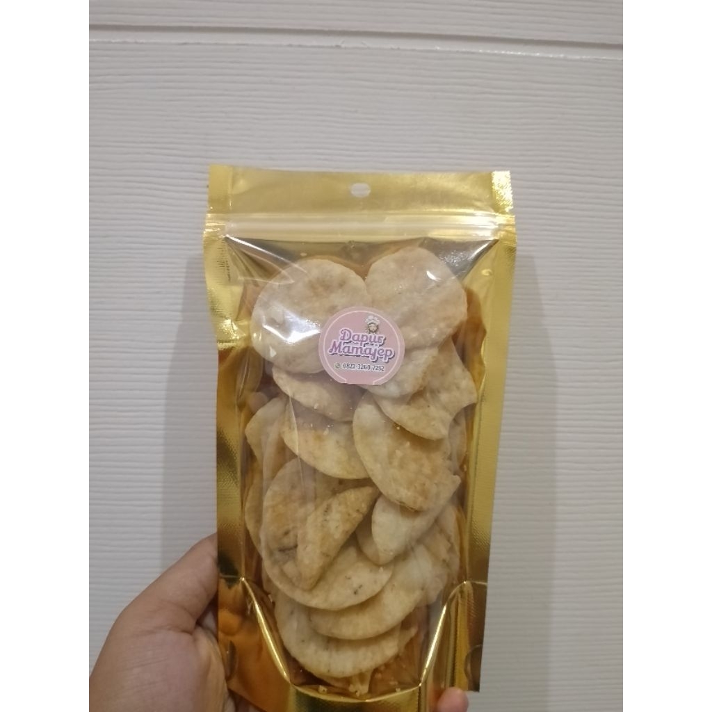 

KRIPIK PEMPEK KHAS BAWEAN