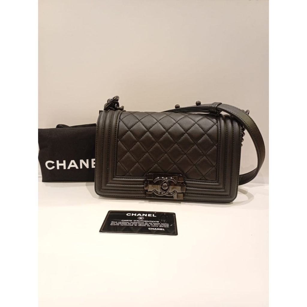 Chnl boy mini so black #25( 2018) DB, card