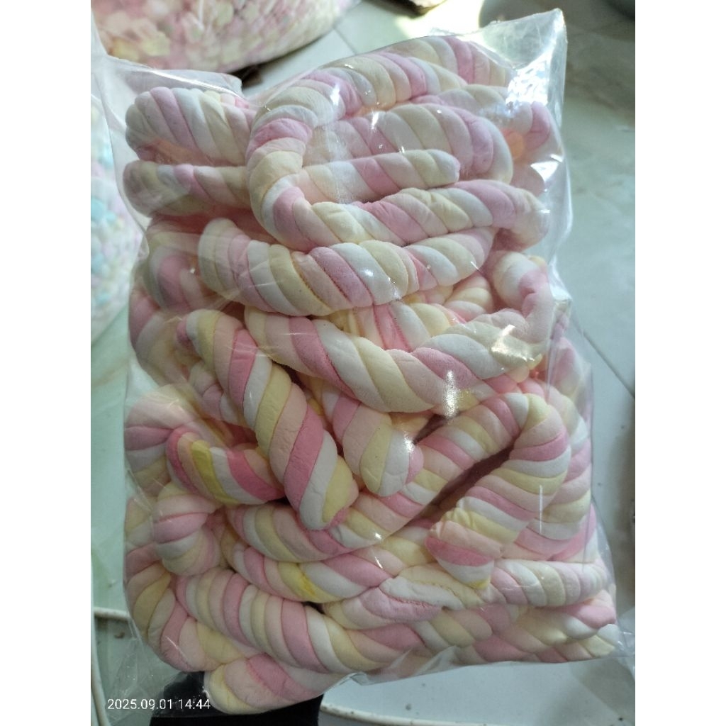 

marshmellow tambang PANJANG dan KARAKTER 1kg