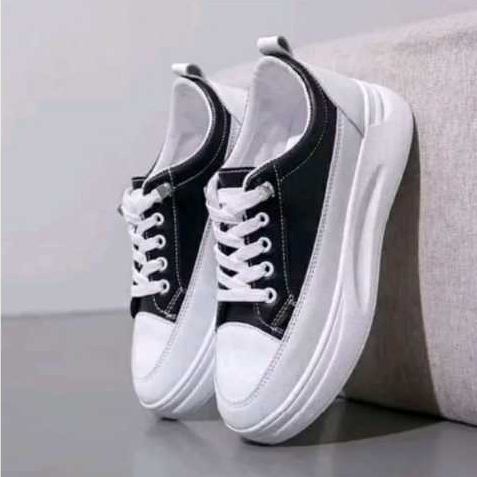 Sepatu Wanita Sneakers Hitam Polos Korean Style Fashion Sport
