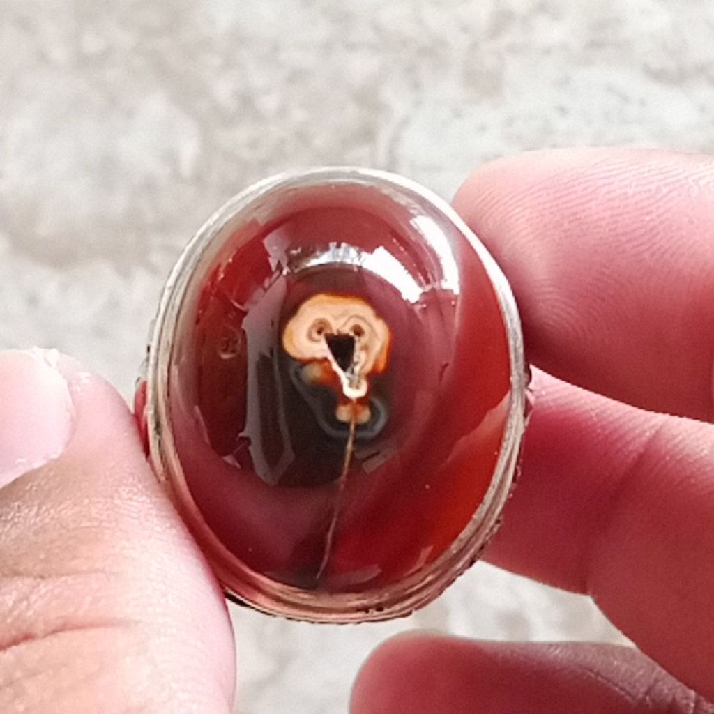 Batu Combong Pancoran Mas Antik Unik