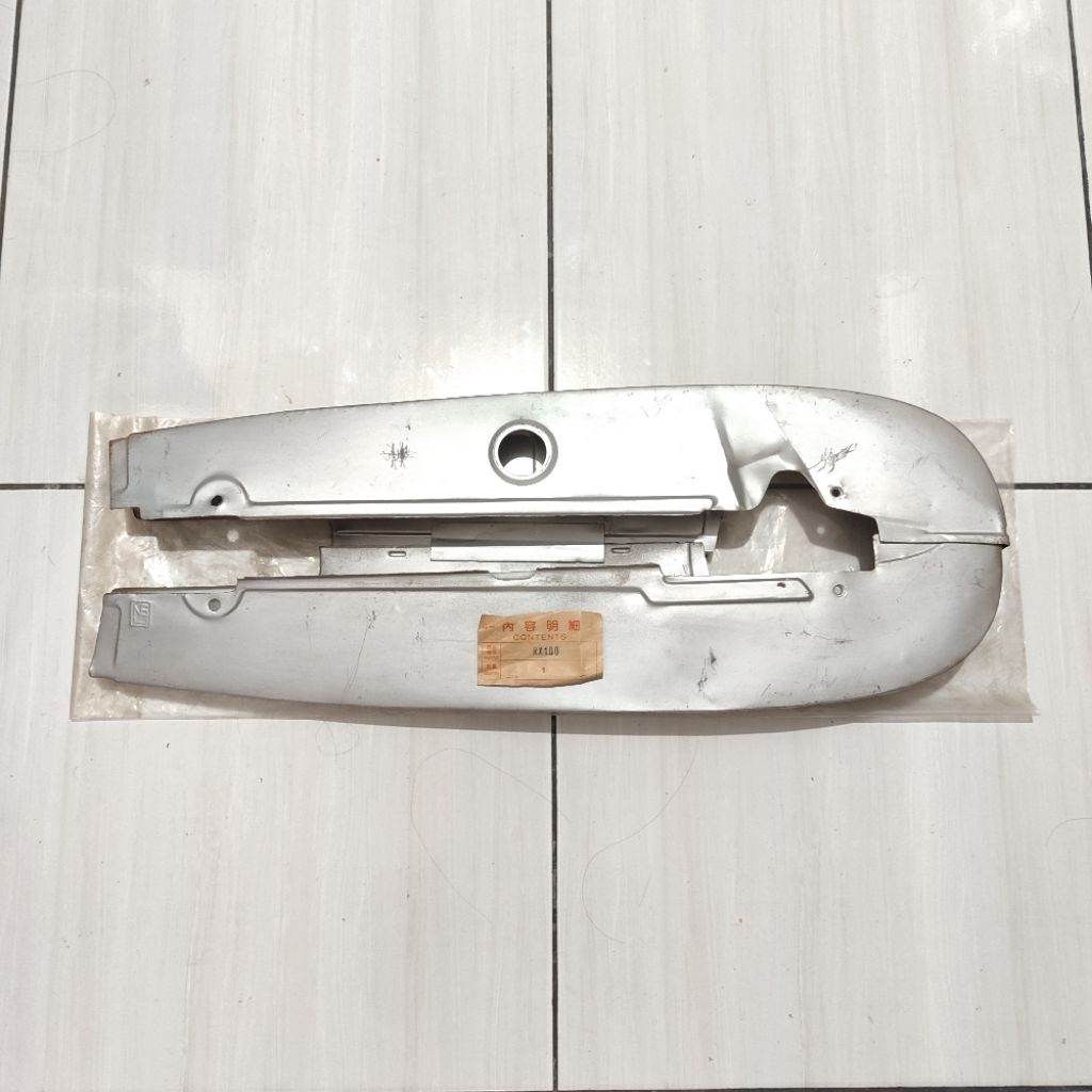 cover tutup rantai katengkas ketengkas atas bawah yamaha RXK RX-K RXS RX-S RX100 RX-100 RX125 RX-125