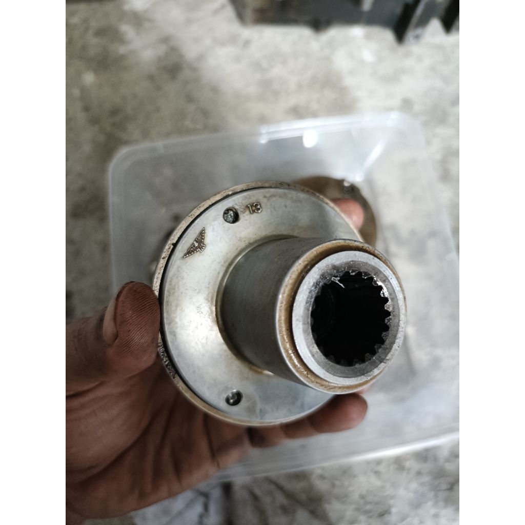 Rotor pompa oli  original copotan megapro tiger revo