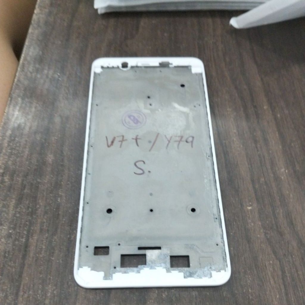 frame hp Vivo v7+/y79