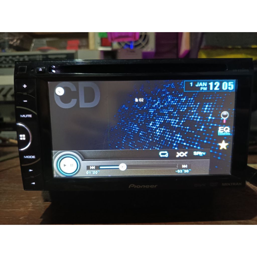 Double din Pioneer mixtrax AVH X1550 DVD. Head Unit