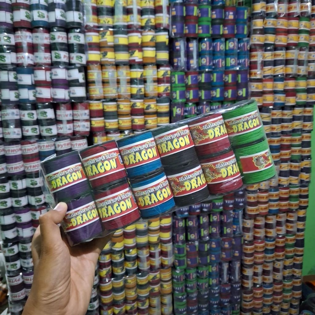 Gelasan layangan 1 pack isi 12 klos