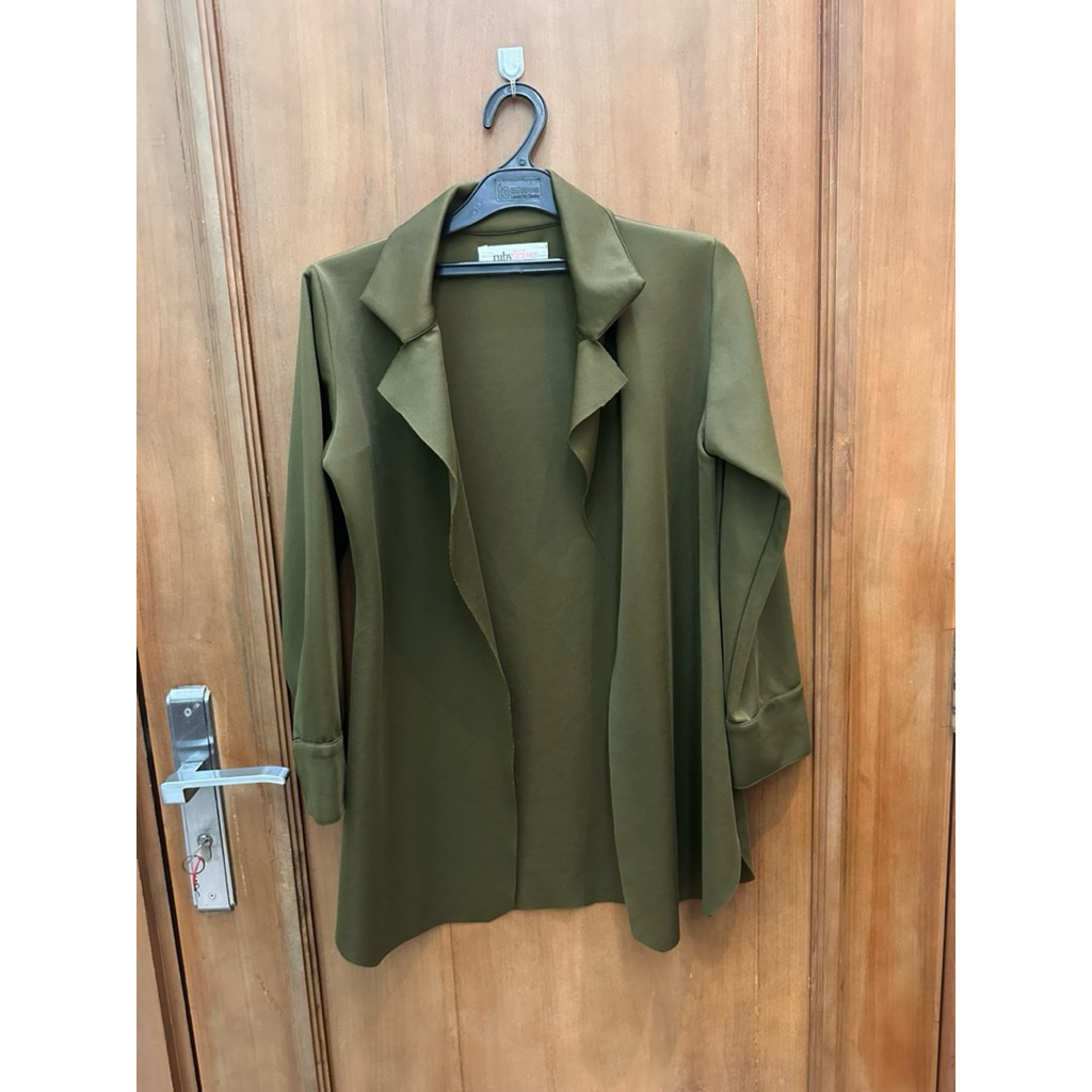 VIANKA OUTER RUBYLICIOUS PRELOVED