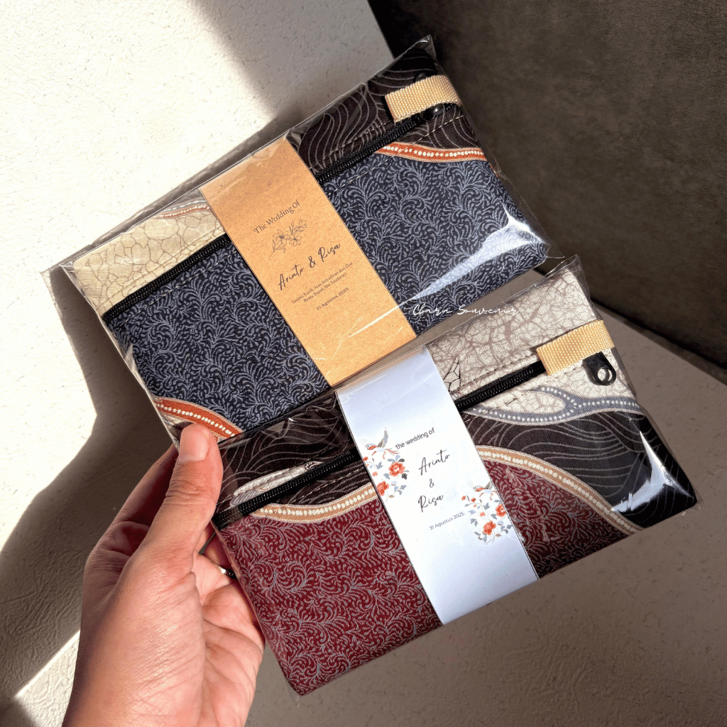 Paket 100pcs Souvenir pernikahan/khitanan/aqiqahan pouch dompet batik khas jogja
