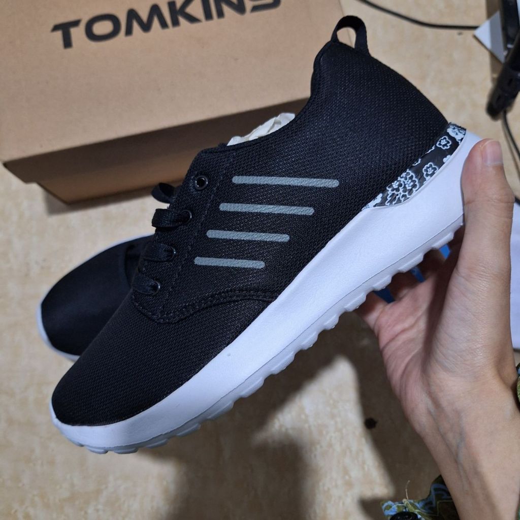 Sepatu sekolah Tomkins remaja wanita original branded sepatu sekolah Tomkins original
