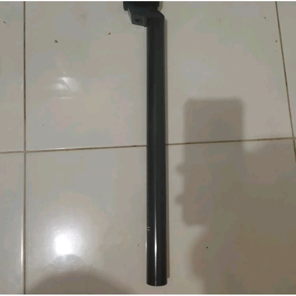 tiang sadel seatpost 28.6 genio alloy 40cm