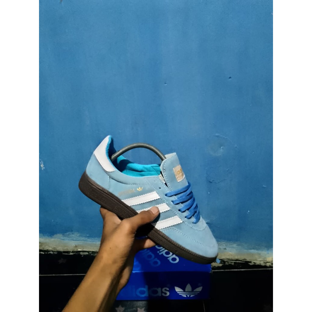 Adidas Spezial ice blue