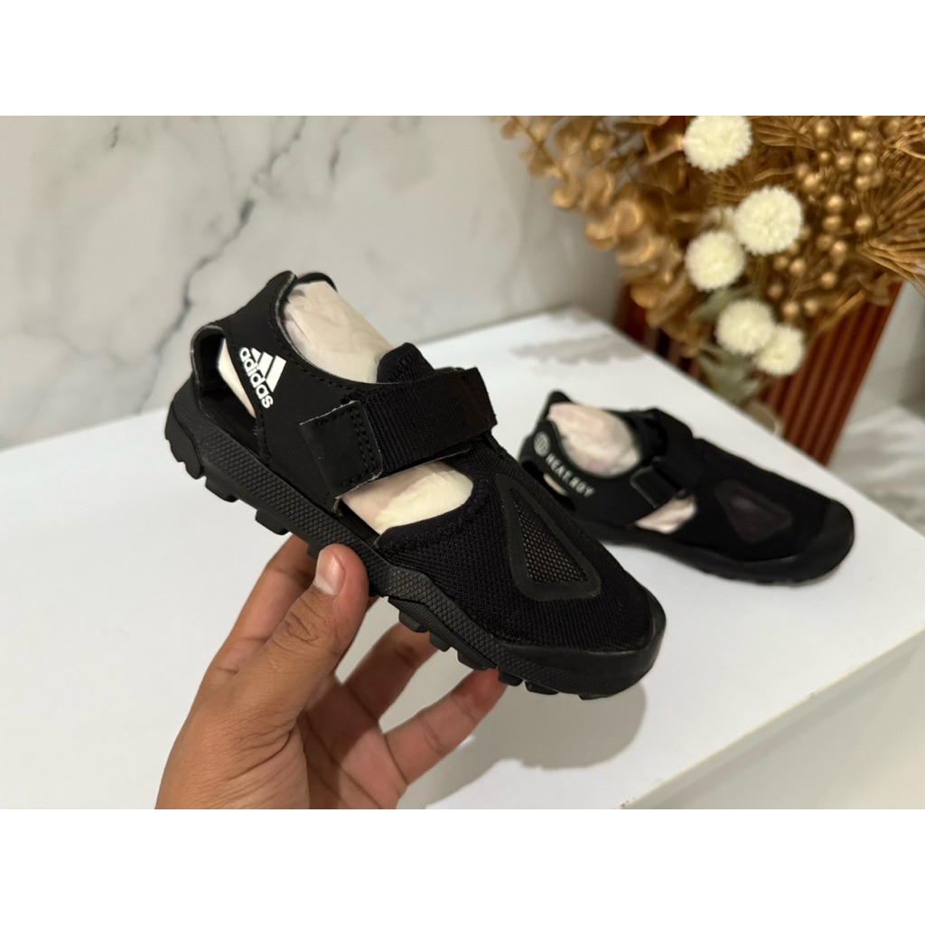sepatu sandal anak original second adidas