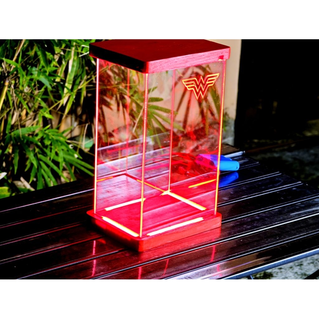 Bersama_Bumi Custom Box Acrylic/Diecast Box Mobil Akrilik Grafir / Custom Logo / Showcase Mobil