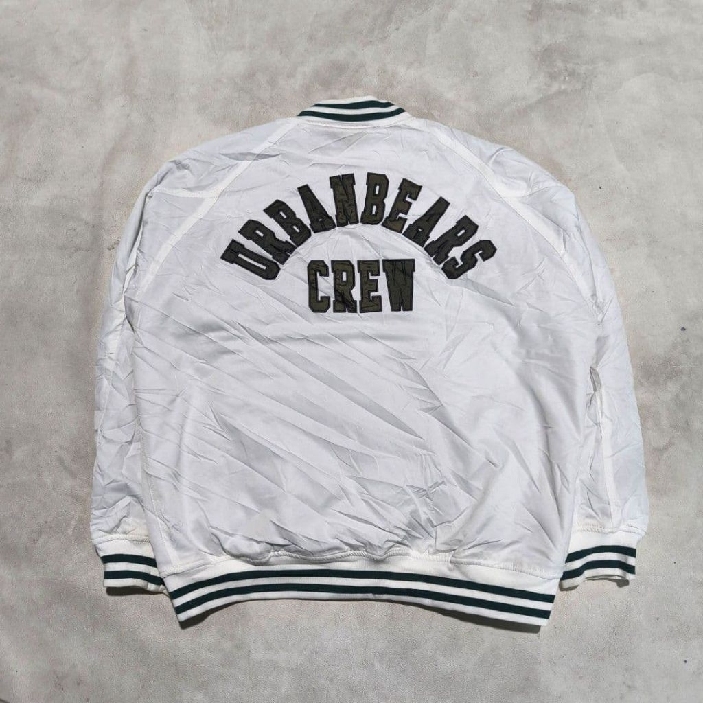 Jaket varsity wego putih hijau bekas