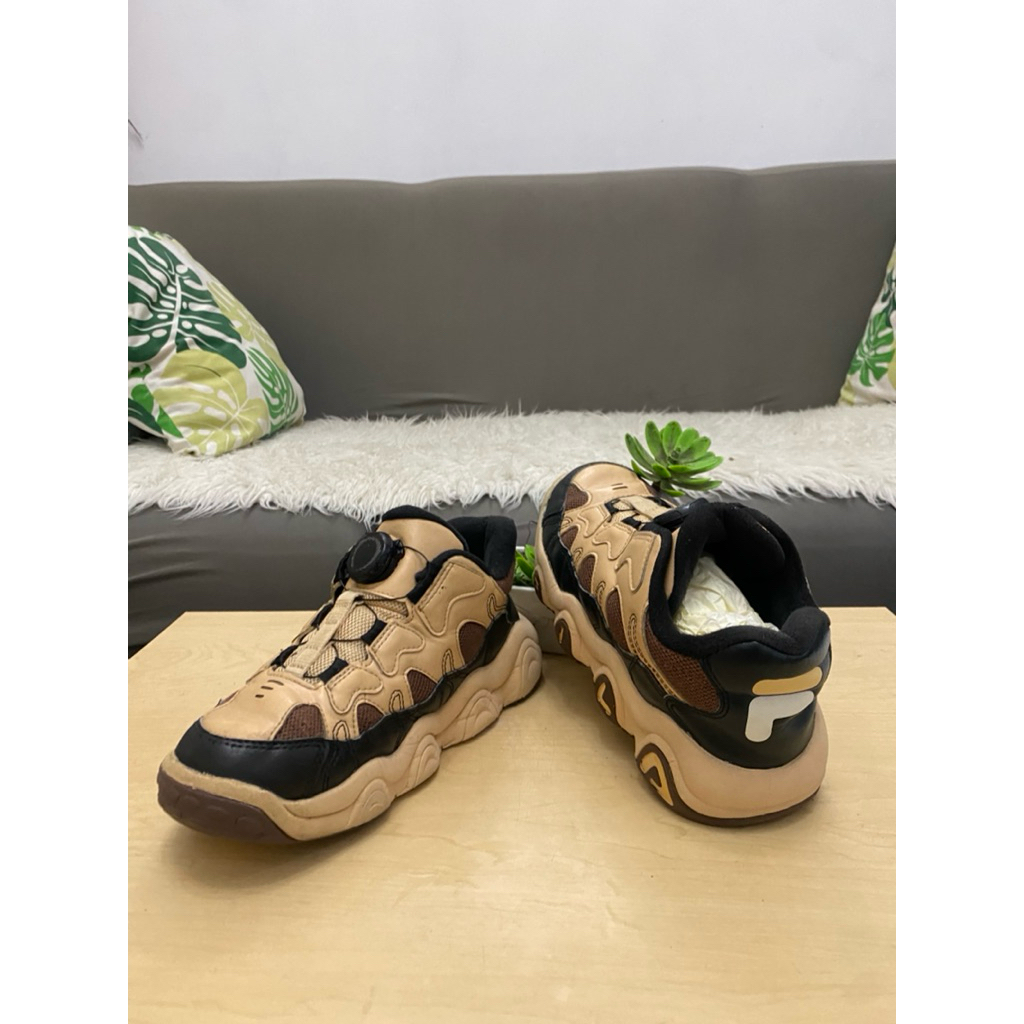 prelove sepatu anak fila boa