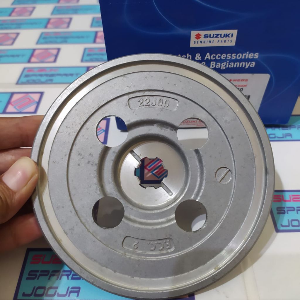 Suzuki Genuine Parts, 21411-22J00-000 Hub Kopling Dudukan Kampas Kopling Suzuki Shooter Original
