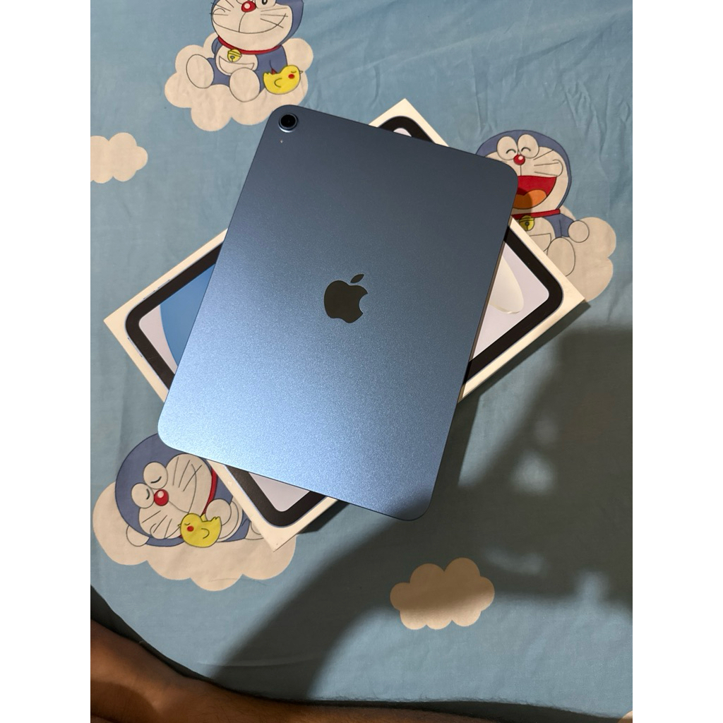 ipad 11 biru BNOB garansi panjang like new CC 0