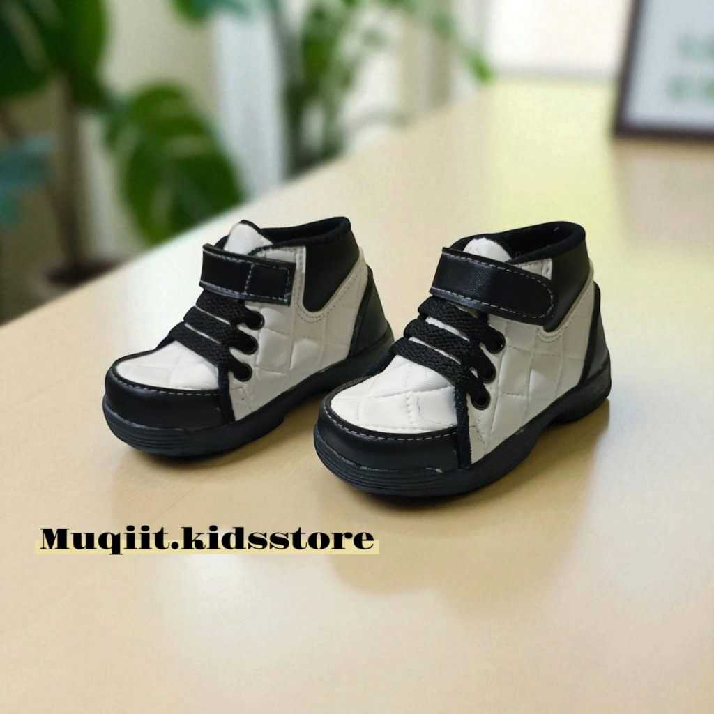 Sepatu Anak Bayi Boot Laki Laki & Perempuan Usia 1 2 3 Tahun / Sepatu Anak Boot Terbaru COD