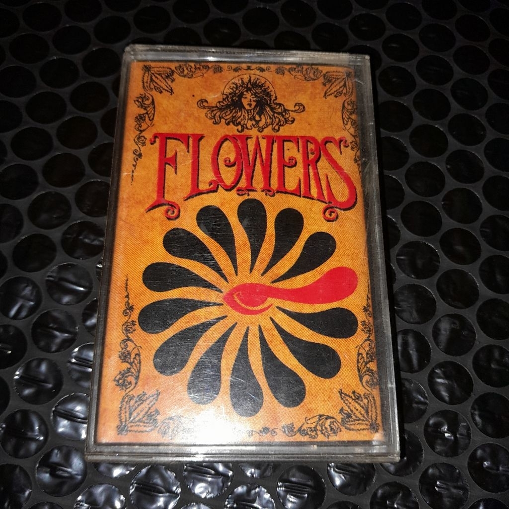 kaset pita flowers 17th ke atas