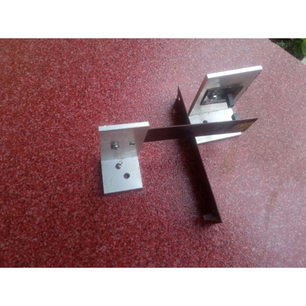 Platina baja Widia + siku pendingin tebal