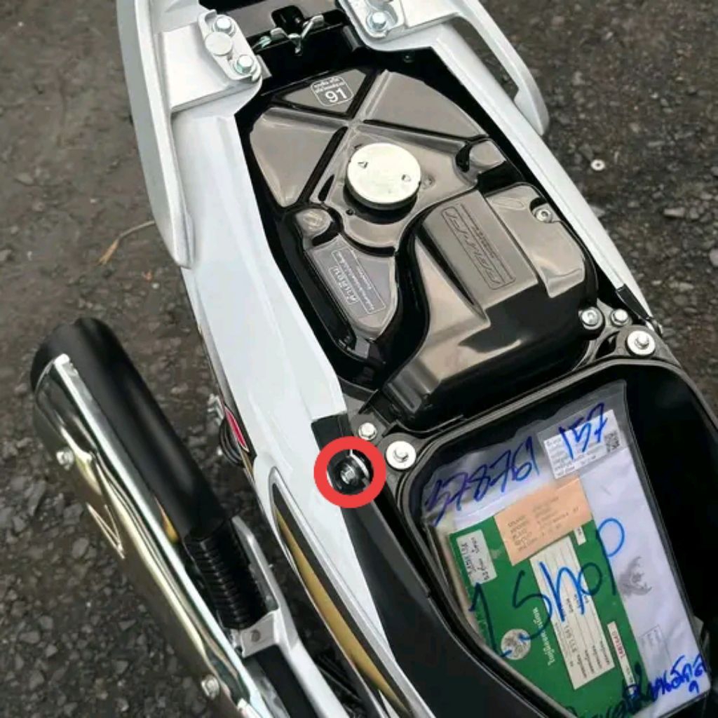 paketan baut body kasar bawah jok wave 125 Supra 125 karisma stainless original Heng Thailand