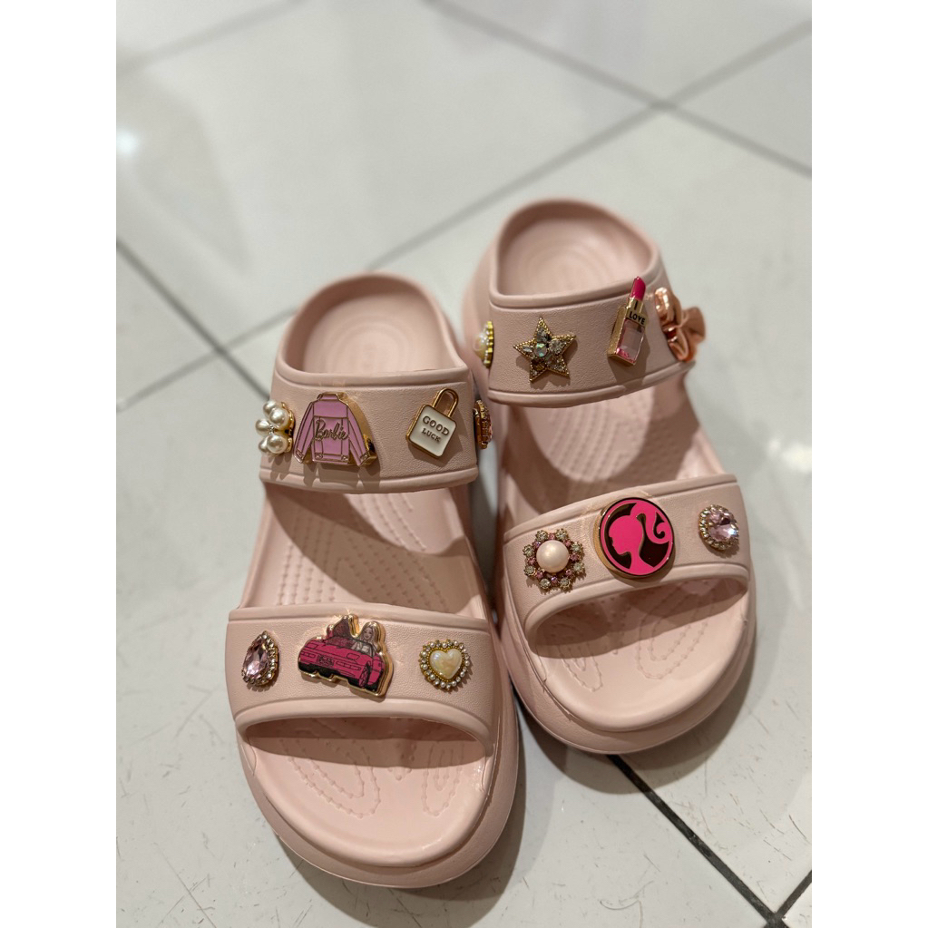 Preloved sandal crocs with barbie Jibbitz sz 41 99% like new