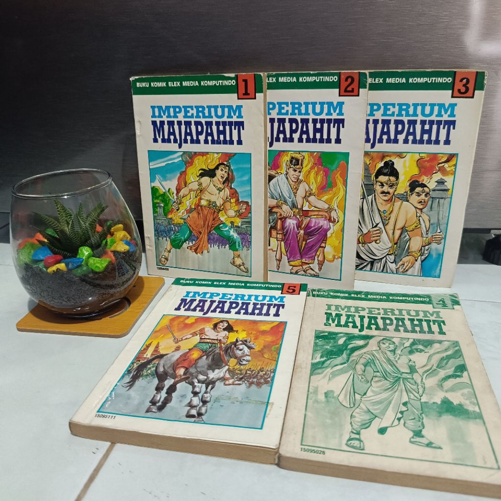 KOMIK LANGKA IMPERIUM MAJAPAHIT 1-5 LENGKAP PRELOVED