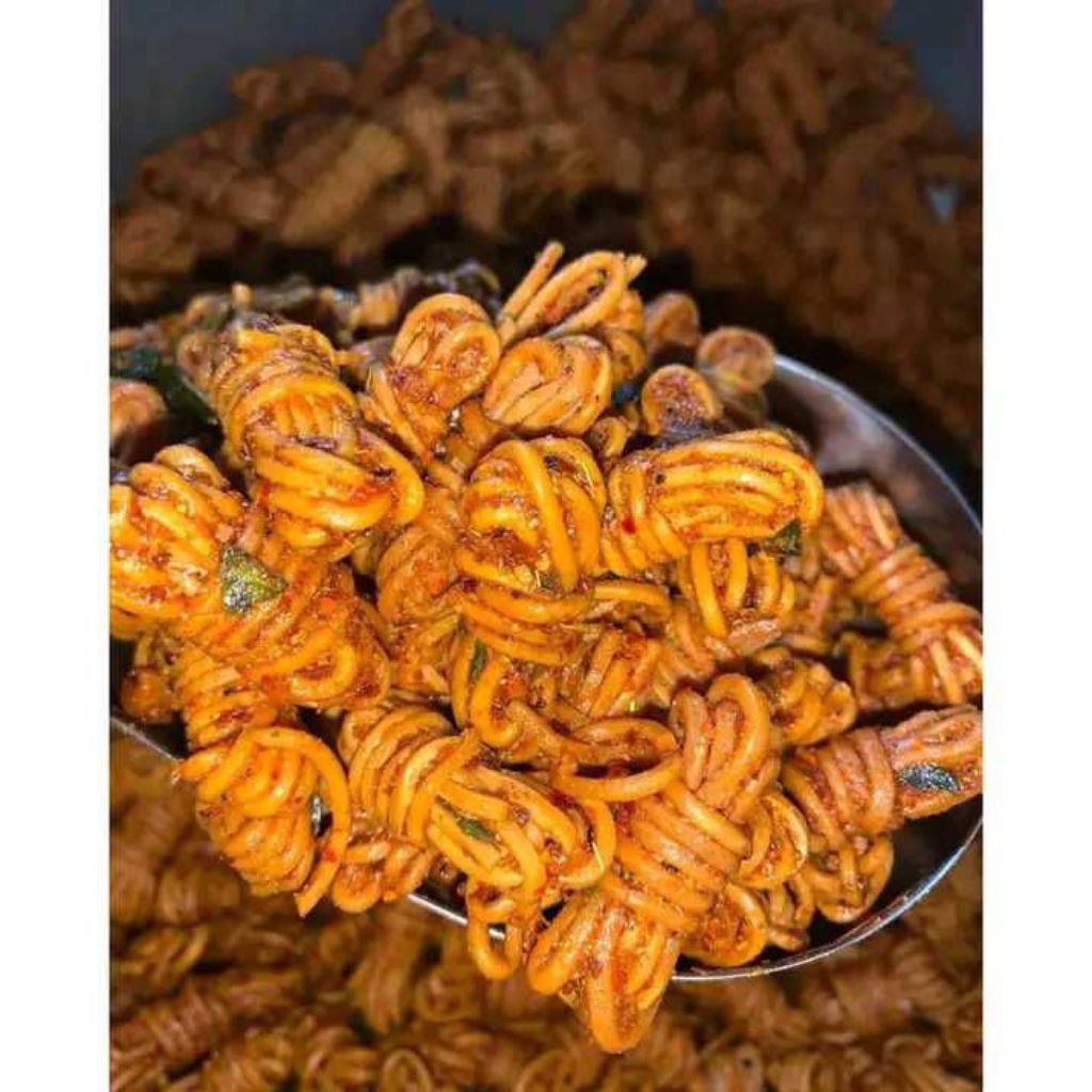 

MIE LILIT (MIE GULUNG) PEDAS DAUN JERUK