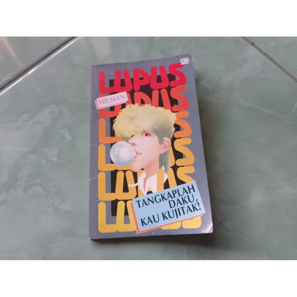 Buku Kumpulan Cerpen Lupus: Tangkaplah Daku, Kau Kujitak Oleh Hilman [Preloved Original]