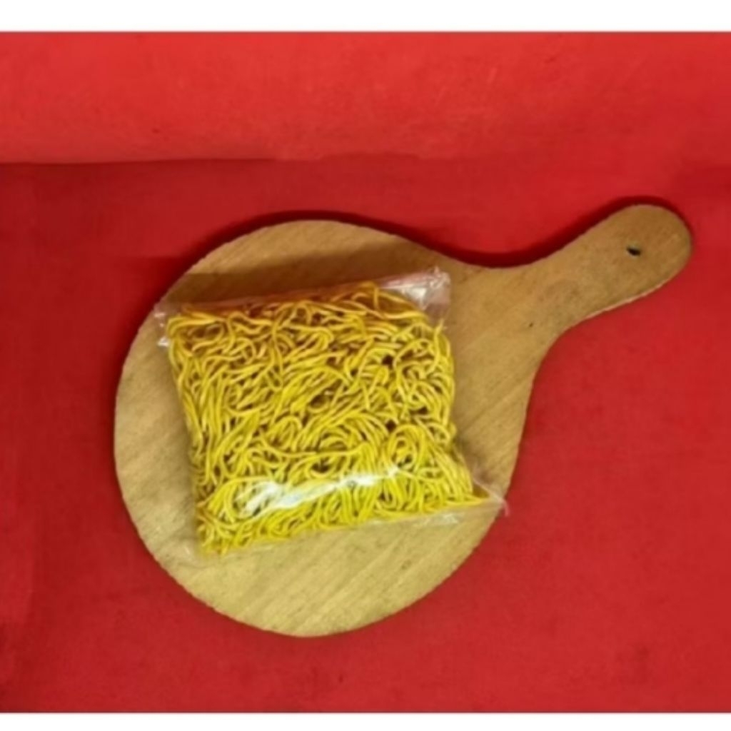 

mie kuning/mie celor