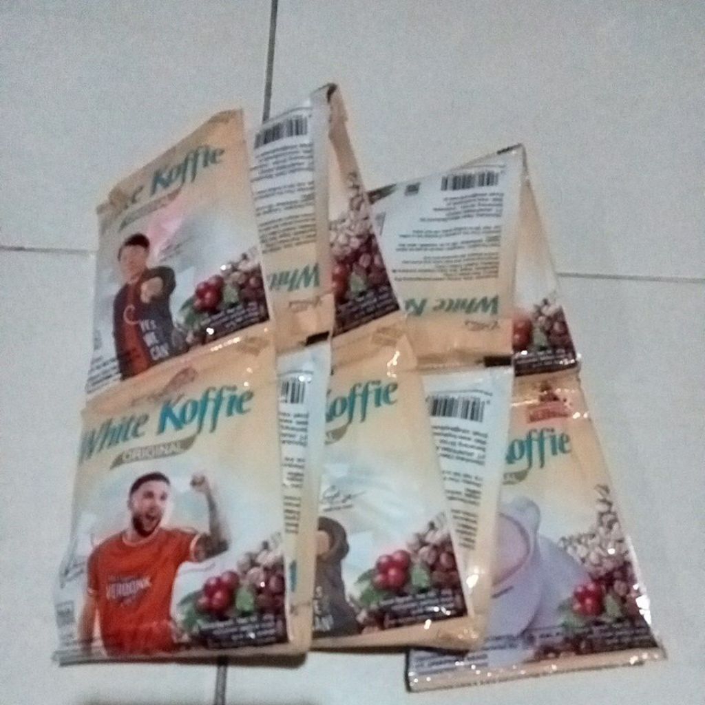 luwak white coffee 1 renceng