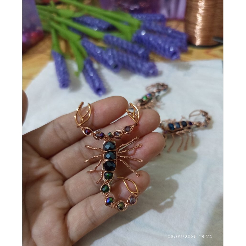 bros kalajengking kawat tembaga enamel
