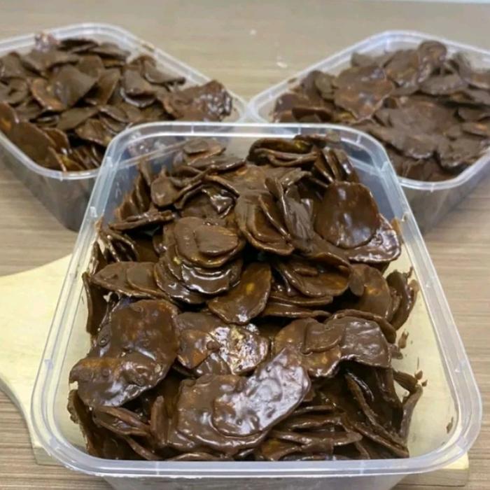 

KERIPIK PISANG COKLAT LUMER