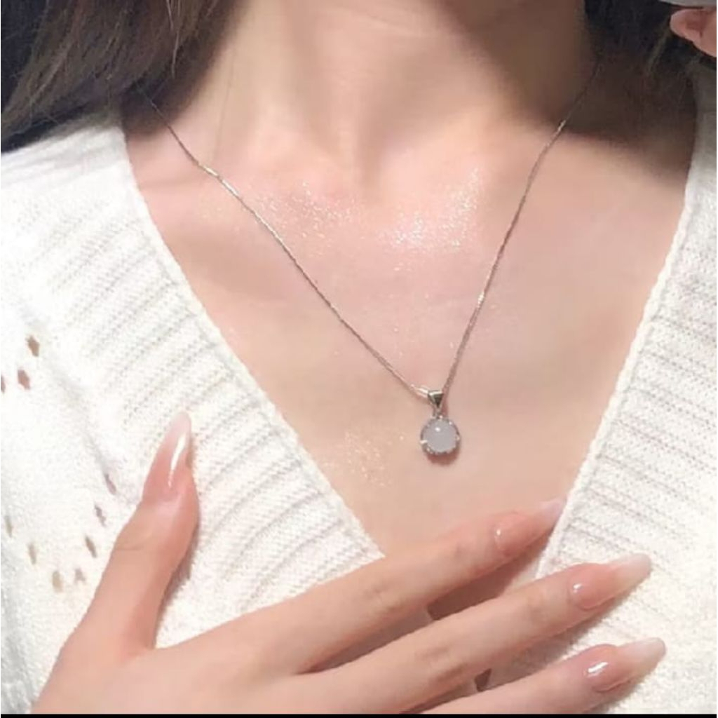 Kalung Titanium Liontin Bulat Mata Kucing Anti Karat