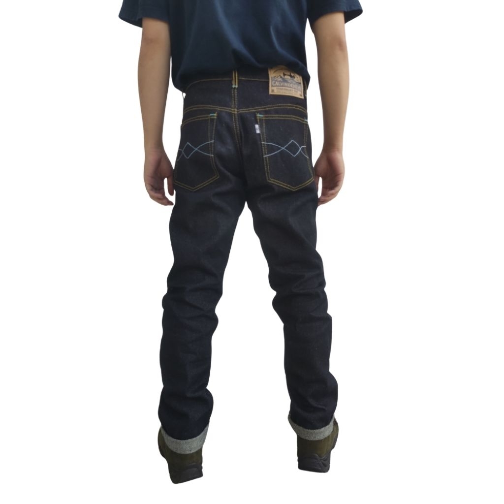 Celana jeans denim 16 oz Black indigo Blue line accent selvedge