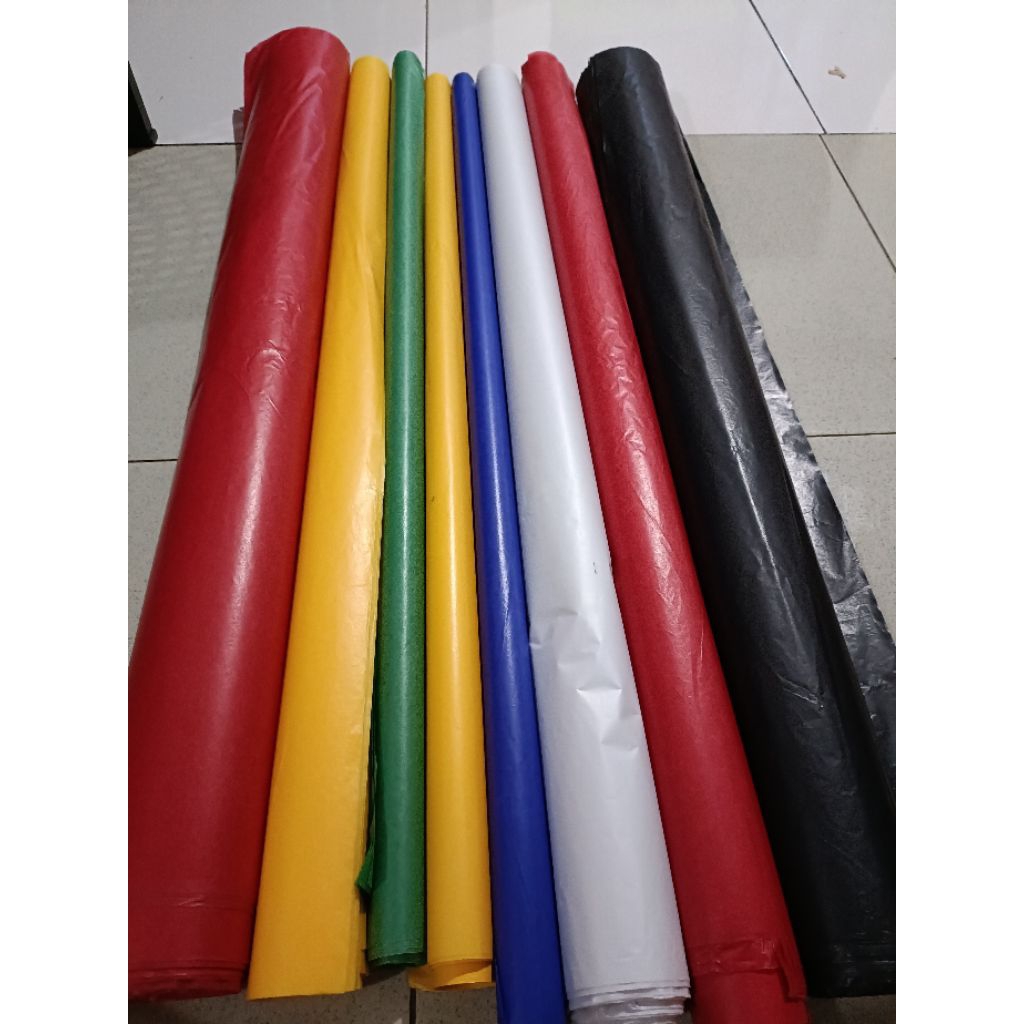 kertas layangan warna warni