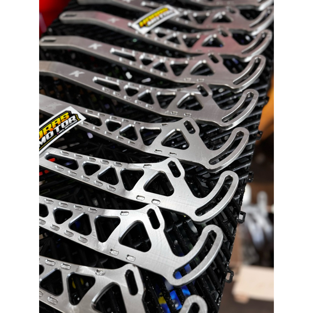 breket knalpot King Drag MX KING 150