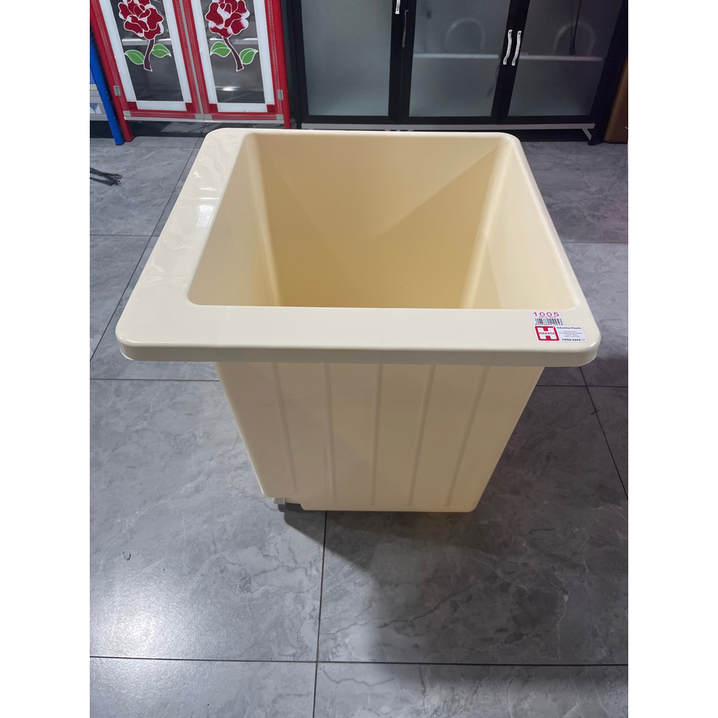 HANATA BAK AIR MANDi PLASTIK SEGI